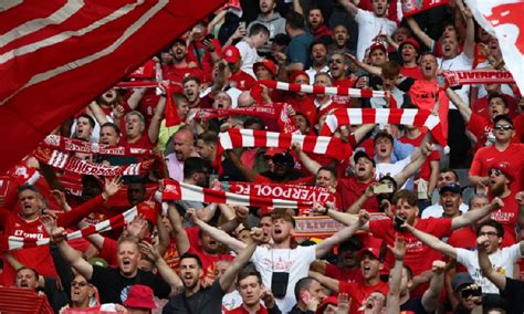 Castigo Ejemplar Hincha Del Liverpool Vetado De Por Vida En Anfield