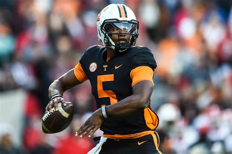 Tennessee going with all black uniforms against Kentucky