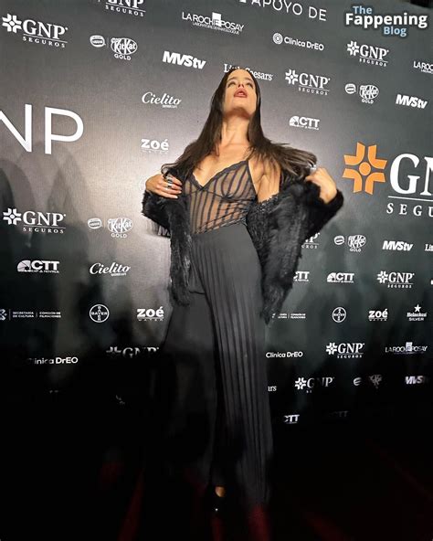 Frida Astrid Flashes Her Nude Tits At The Metro Awards In Mexico