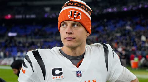 Joe Burrow Cincinnati Bengals Qb Out For Season Team Announces