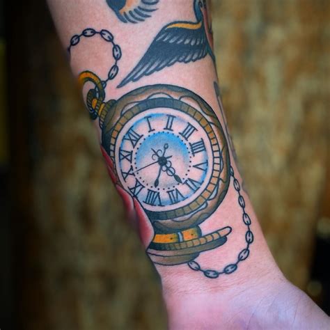 21+ timeless clock tattoo design ideas you will love