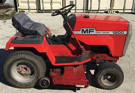 Massey Ferguson 1200 Riding Lawn Mower