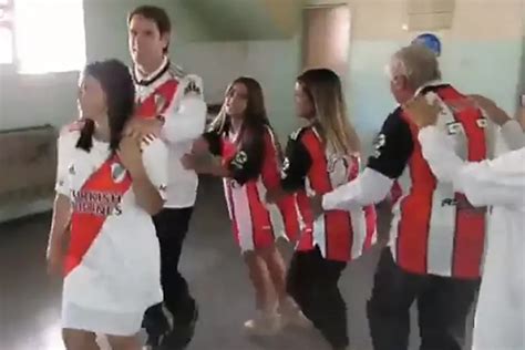 El exbarra de River Alan Schlenker se casó en la cárcel con vals y