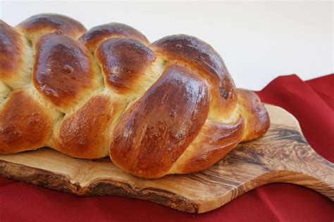 Challah Bread Artisan Bread Recipes Challah Bread Food