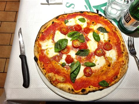 Ivo A Trastevere A Roma Recensione Come Sta La Pizza Romana Nel Cuore