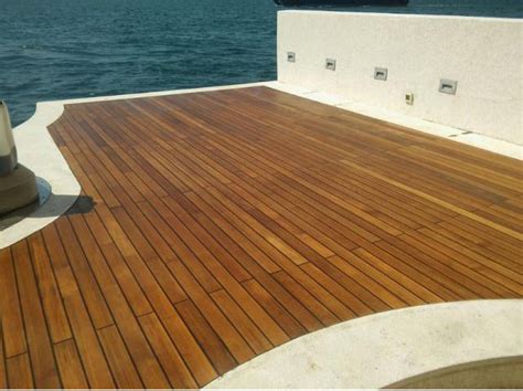 Havuz Kenar Thermowood Uygulama Garden Star Teak Deck Tik Deck