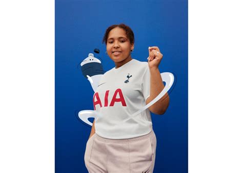 Il Tottenham Celebra Il Centenario Del Logo Col Nuovo Home Kit Outpump