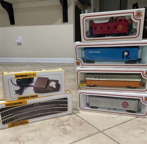 Vintage Bachmann Ho Scale Electric Train Set 4 Trains Power Pack