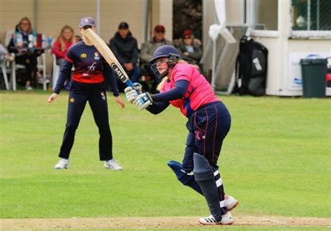 Keeping The Flag Flying Womens County Cricket Lives On The Cricketer