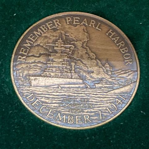 Original Pearl Harbor Commemorative Medal in Case - The U.S.S. Arizona ...