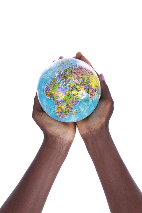 Mains Noires Jugeant Un Globe Du Monde D Isolement Photo Stock Image