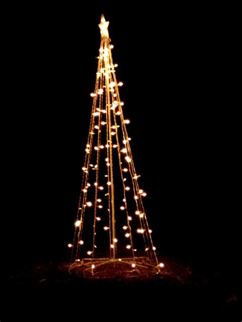 Christmas Lights Shaped like Tree Holiday Yard Decoration – Photos ...