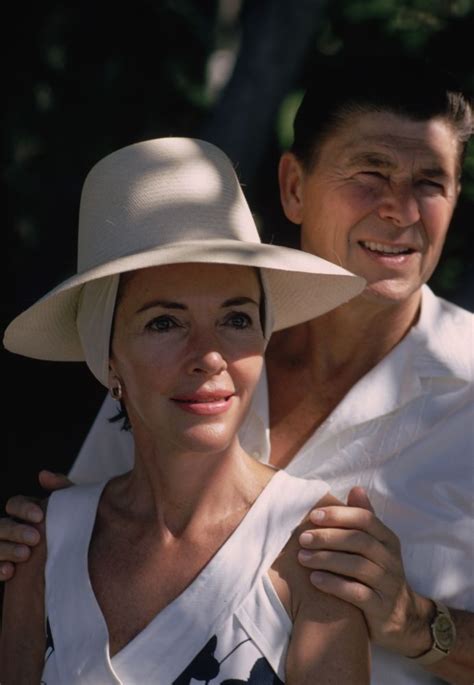 Ronald Reagan Nancy Reagan 1971 Nancy Reagan Wearing Any Old Thing