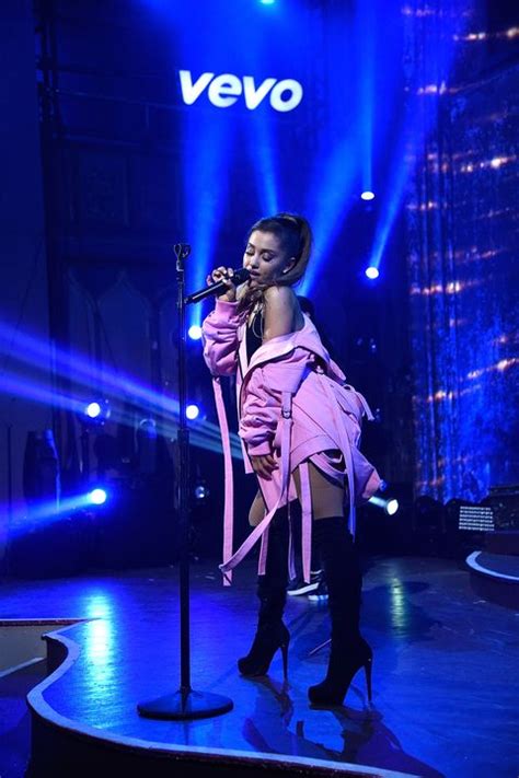 Watch Ariana Grande Perform New Tracks From Dangerous Woman For The