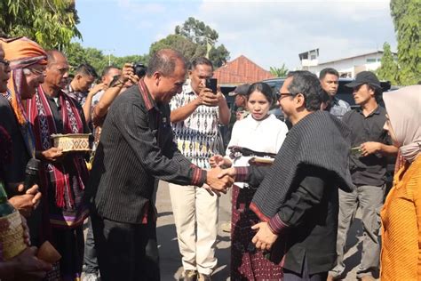 Pj Gubernur NTT Yakin Doris Rihi Mampu Sejahterakan Masyarakat Flotim