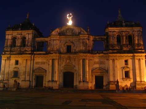 Insigne Y Real Basilica Catedral De La Asuncion De La Bienaventurada