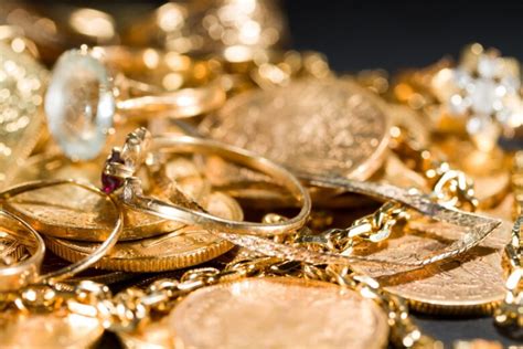 Googling "Cash for Gold Near Me"? Find Reputable Local Buyers This Way ...