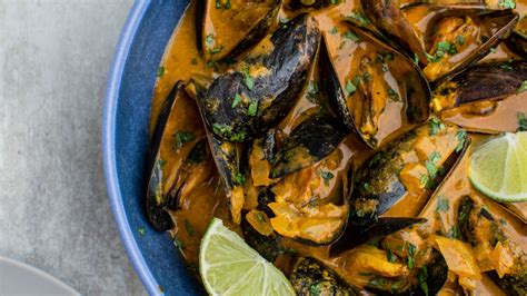 Coconut Curry Mussels Recipe