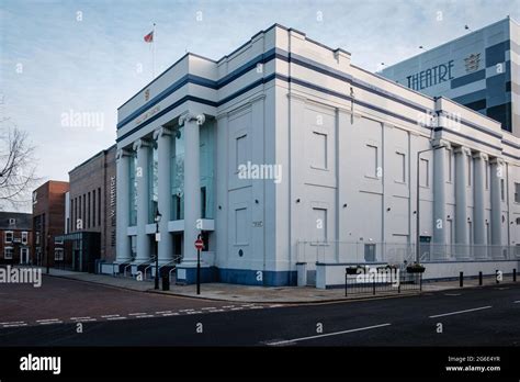 Hull New Theatre in Hull, UK Stock Photo - Alamy