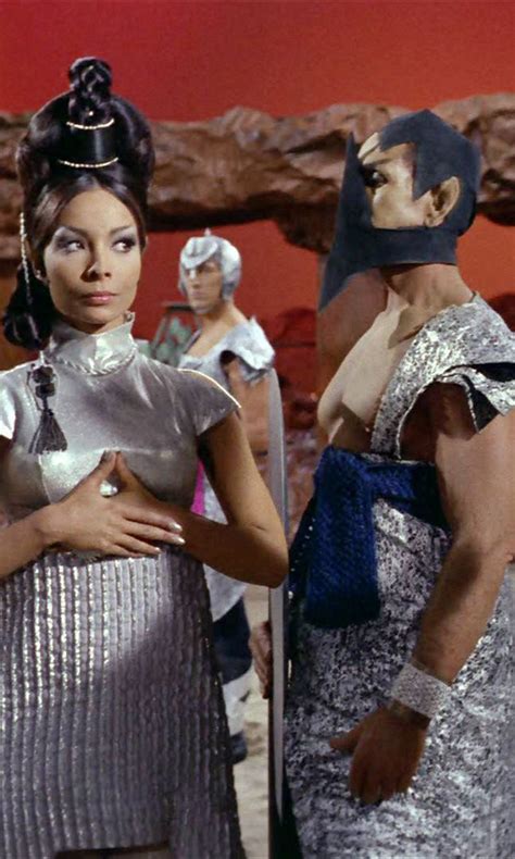 18 fabulous Star Trek costumes and fashions from the original series ...