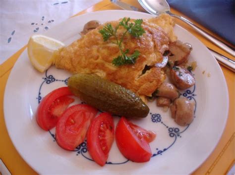 Eier Omelette mit Füllung Rezept mit Bild kochbar de