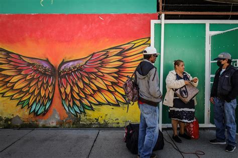 Activistas En Tijuana Piden Apoyos A Mexicanos Deportados De Eu