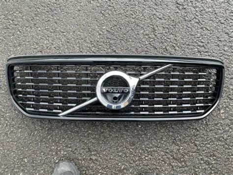 GENUINE VOLVO XC40 FRONT BUMPER R DESIGN GRILLE GRILL 199 00 PicClick UK