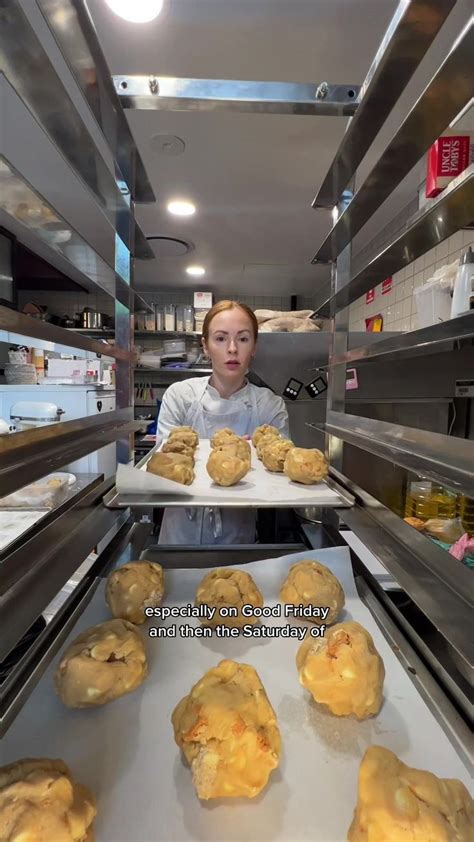 BROOKI Brookibakehouse TikTok Opening A Bakery Shipping Cookies