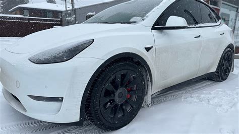 Tesla Model Y Performance Michelin Crossclimate Snow Traction