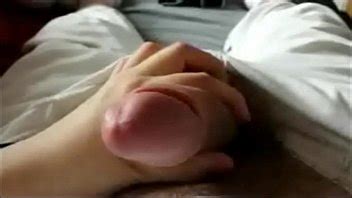 Alex Juega Con Su Polla Sin Cortar XVIDEOS