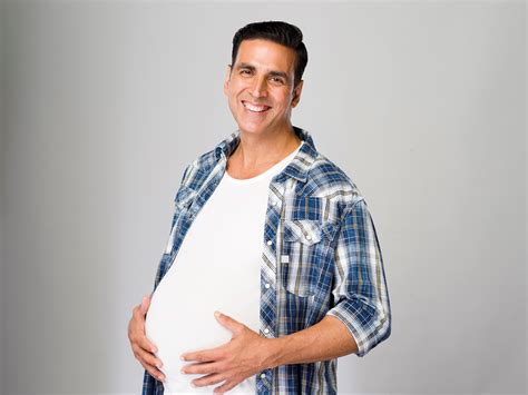 Akshay Kumar – India’s First Pregnant Man! – Bollyworm