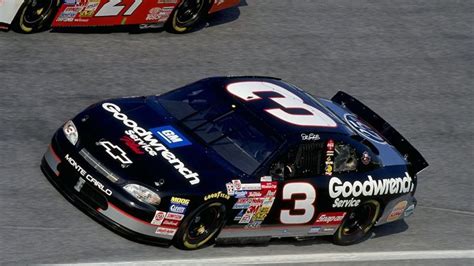 5 NASCAR Drivers Who’ve Enjoyed Great Success With a Black Paint Scheme