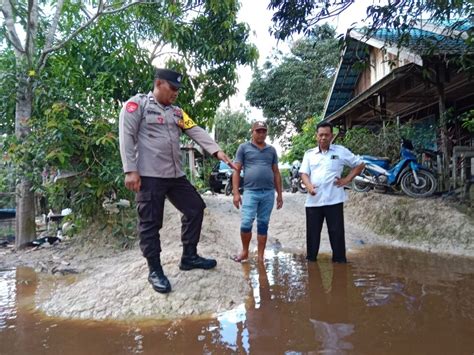 sungai rungan meluap akses jalan  marang terendam kaltengokecom