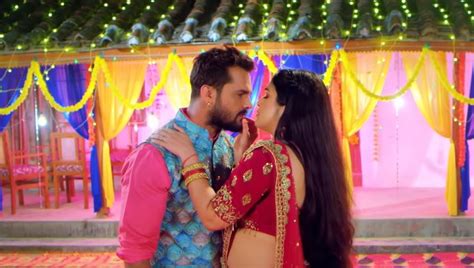 bhojpuri song amrapali dubey  romantic  khesari lal  nirhua