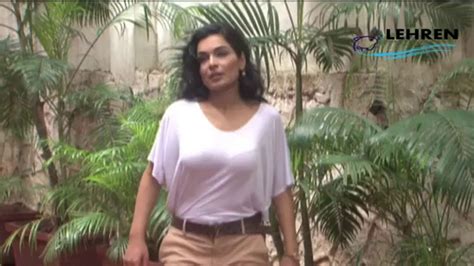 Pakistani Actress Meera Hot