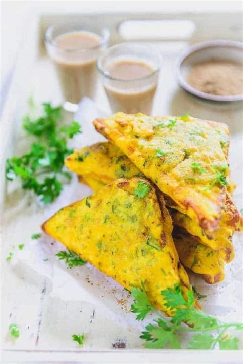 Bread Pakora Recipe With Without Stuffing Step By Step Whiskaffair