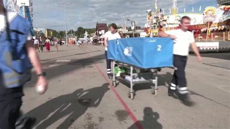 Video Acht Leicht Verletzte Nach Unfall Auf Oktoberfest Achterbahn