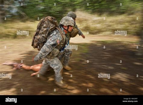 U S Army Staff Sgt Tony Gonzalez And Staff Sgt Joseph Lollino