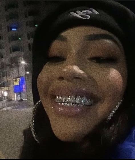 Champsconnects On Twitter In 2021 Icy Girl Girl Grillz Swag Girl Style