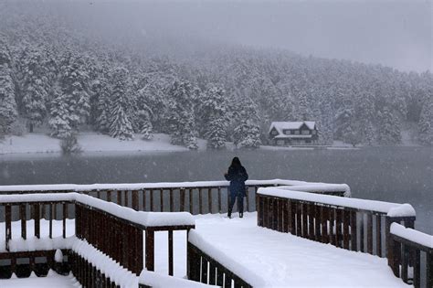 In photos: Heavy snowfall grips Turkey | Daily Sabah