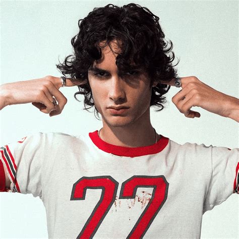 sombr   friends lyrics genius lyrics