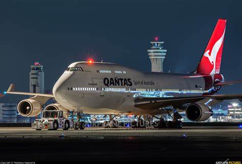 VH OEH QANTAS Boeing 747 400ER At Tokyo Haneda Intl Photo ID