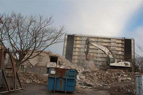 EN IMAGES Saint Brieuc Les tours de 10 étages je commence à avoir