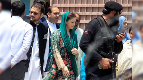 Nawaz Sharifs Daughter Son In Law Get Bail In Panama Papers Case News18