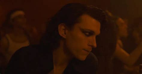 Fans Defend Tom Holland From Homophobic Backlash Following Gay Sex Scene Yahoo News UK