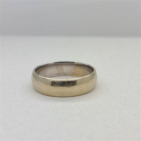 Mens White Gold Wedding Band - Gem