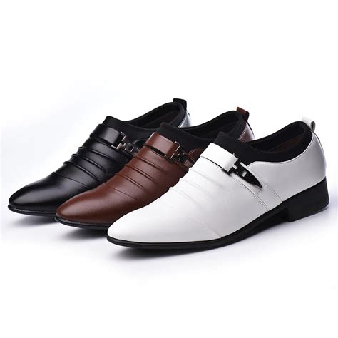 Man Flat Classic Men Dress Shoes Pu Leather Wingtip Carved Italian Formal Oxford Plus Size 38 48