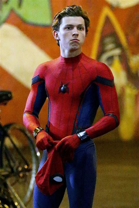 Tom Holland On The Set Of Spider Man Homecoming Tom Lorenzo