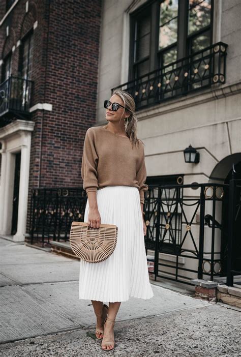 Outfits Con Falda Blanca Muy Femeninos Para Looks Casuales