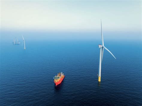 First Power Flows From Worlds Largest Offshore Wind Farm